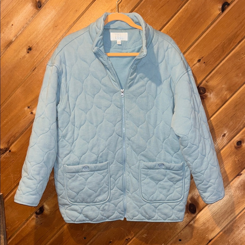Oversized light blue quilted jacket